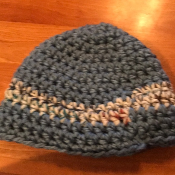 Hand crocheted hats - Picture 2 of 8